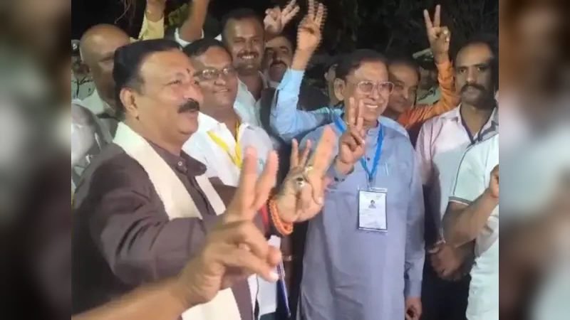 কৰ্ণাটকৰ বিধান পৰিষদৰ চাৰিওখন আসনতে NDAৰ জয়! কংগ্ৰেছৰ শূন্য, তিনিখন আসন BJPৰ আৰু এখন JD(S)ৰ দখলত