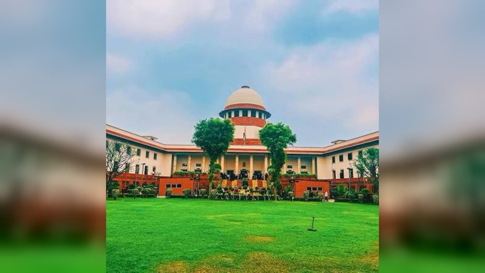 ‘বন্দে মাতৰম’ৰ ছয়টা স্তৱক গাবলৈ বাধ্য কৰোৱাৰ অভিযোগ, কেন্দ্ৰৰ উত্তৰ বিচাৰিলে উচ্চতম ন্যায়ালয়ে