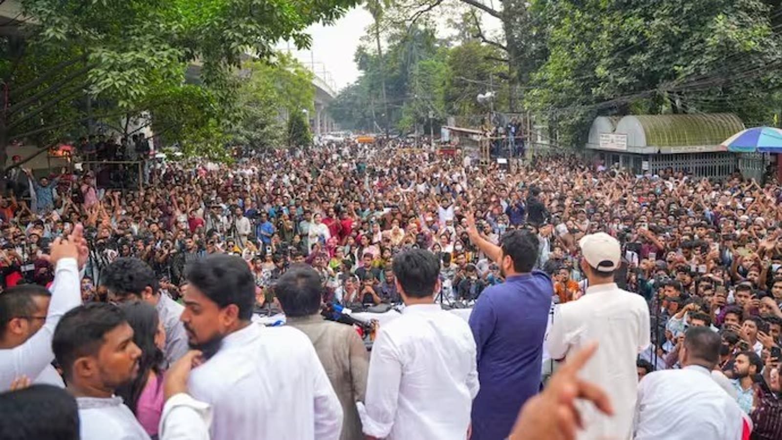 বাংলাদেশত পুনৰ ভাৰত বিৰোধী শ্লোগান, তাৰেক ৰহমান চৰকাৰৰ বিৰুদ্ধে NCPৰ প্ৰতিবাদ