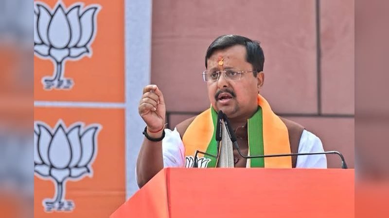 প্ৰধানমন্ত্ৰী আৰু তেওঁৰ পৰিয়ালক অপমান কৰাটো কংগ্ৰেছৰ ৰাজনৈতিক সংস্কৃতিৰ অংশ হৈ পৰিছে
