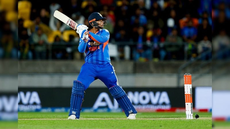 ৪৫ ৰানৰ পিছতো মূল একাদশত বাদ বৈভৱ: “খেলাব নোৱাৰিলে ঘৰলৈ পঠিয়াই দিয়ক”